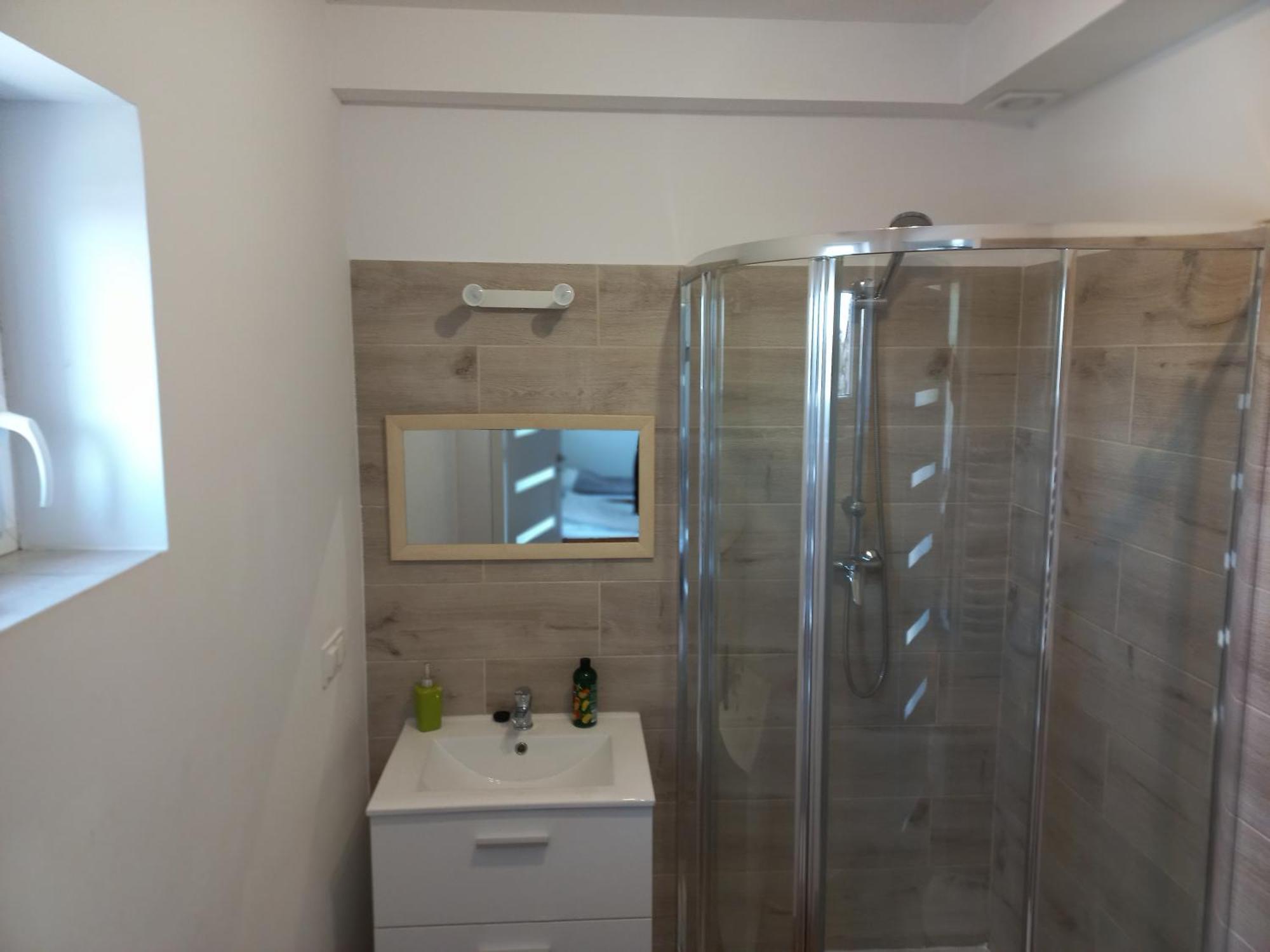 Dom Piotra Apartment โกเนียดซ์ ภายนอก รูปภาพ